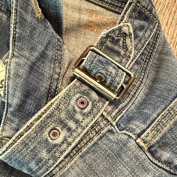 Burberry Light Blue Boyfriend Jeans - Picture 9 of 10